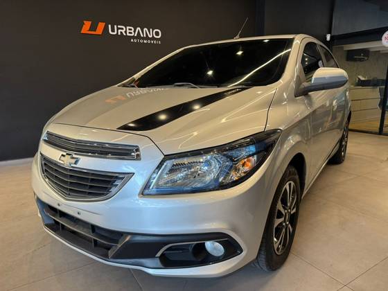 CHEVROLET ONIX 1.4 MPFI LTZ 8V FLEX 4P AUTOMÁTICO CHEVROLET ONIX 1.4 MPFI LTZ 8V FLEX 4P AUTOMÁTICO